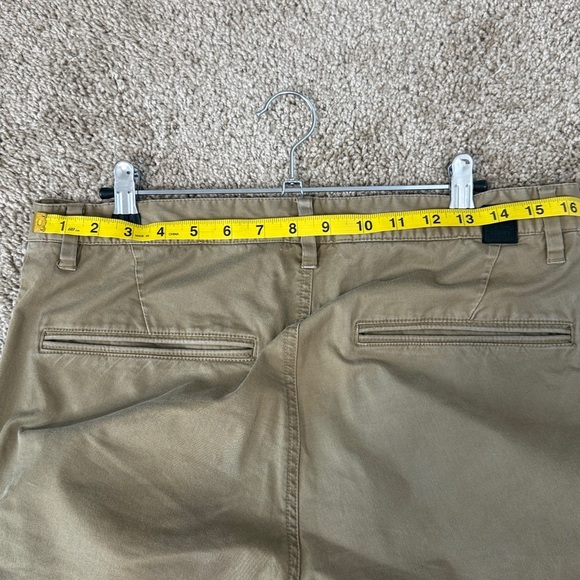 Vuori Men’s All Ways Chino Khaki Pants 32” Waist - Picture 6 of 7
